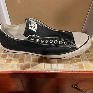 Black converse slip in !